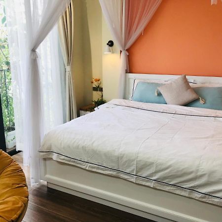 مبيت وإفطار هانوي Chez Madame Binh المظهر الخارجي الصورة